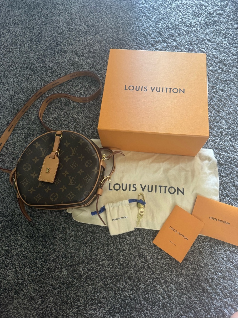 Louis Vuitton Boite Chapeau Souple MM Monogram Crossbody Bag Full Set